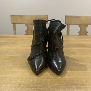 Topshop booties with a little damage art he heel